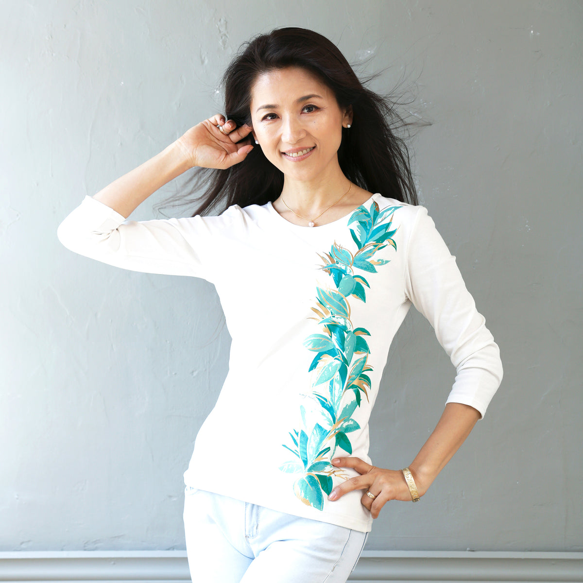 2色 半袖Tシャツ 個性的デザイン シック ビジネス エレガント 楽天市場】vネック tシャツ 半袖 メンズ 50代 40代 夏 ちょい
